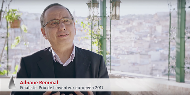 Adnane Remmal décoré par le Roi