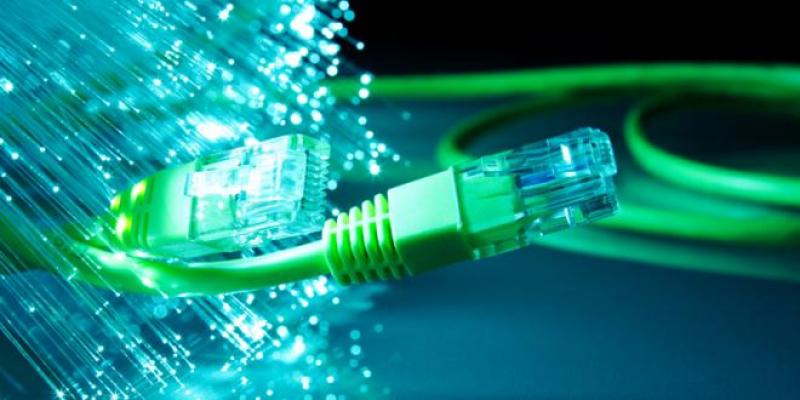 Internet: La demande explose sur la fibre optique