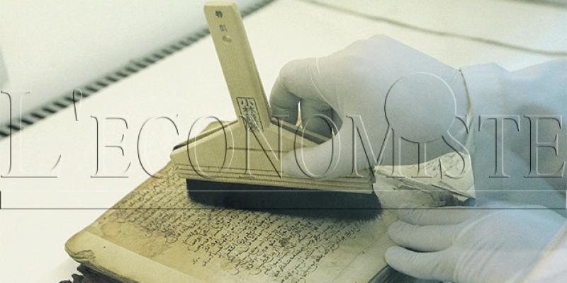 Anciens manuscrits: Impressionnant travail à la Bibliothèque nationale