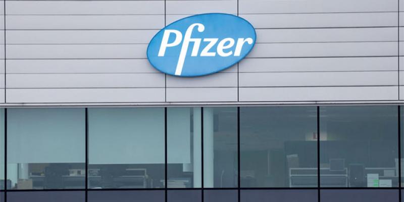 Le Royaume-Uni justifie sa position d’autoriser le vaccin de Pfizer